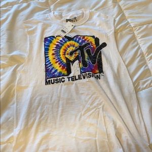 M tv new t shirt with sleeves cut off